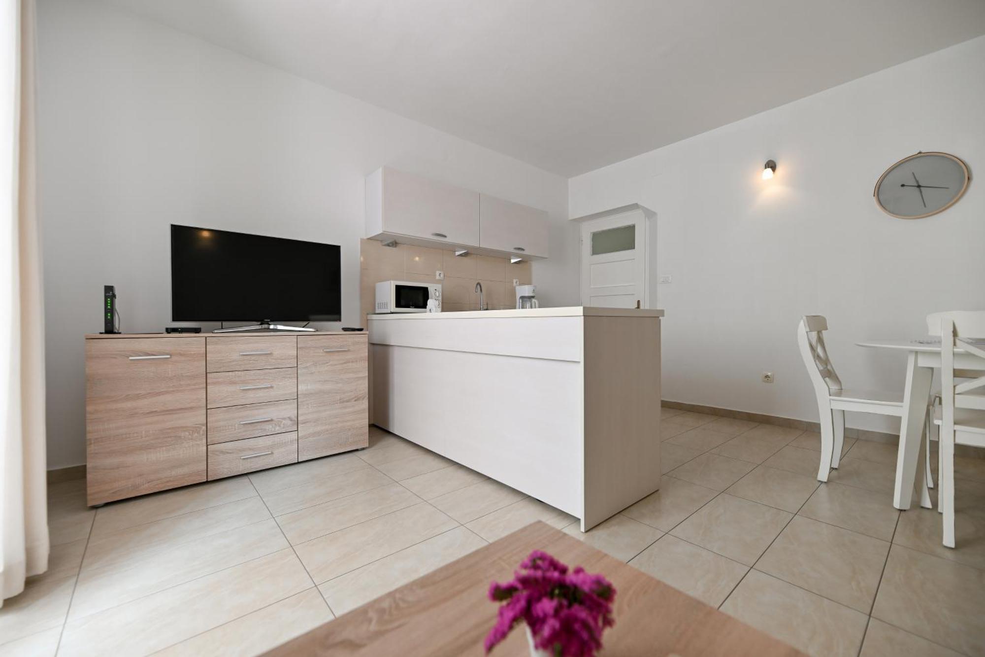Near Zadar City Center Apartment With Free Parking And Air Condition In Each Room 외부 사진