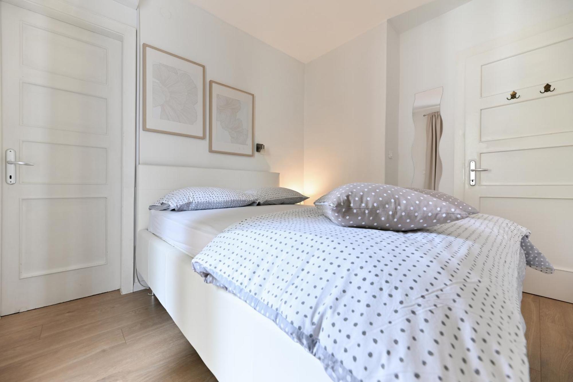 Near Zadar City Center Apartment With Free Parking And Air Condition In Each Room 외부 사진