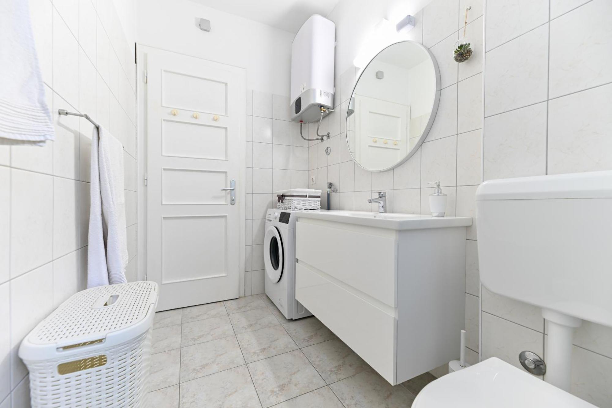 Near Zadar City Center Apartment With Free Parking And Air Condition In Each Room 외부 사진