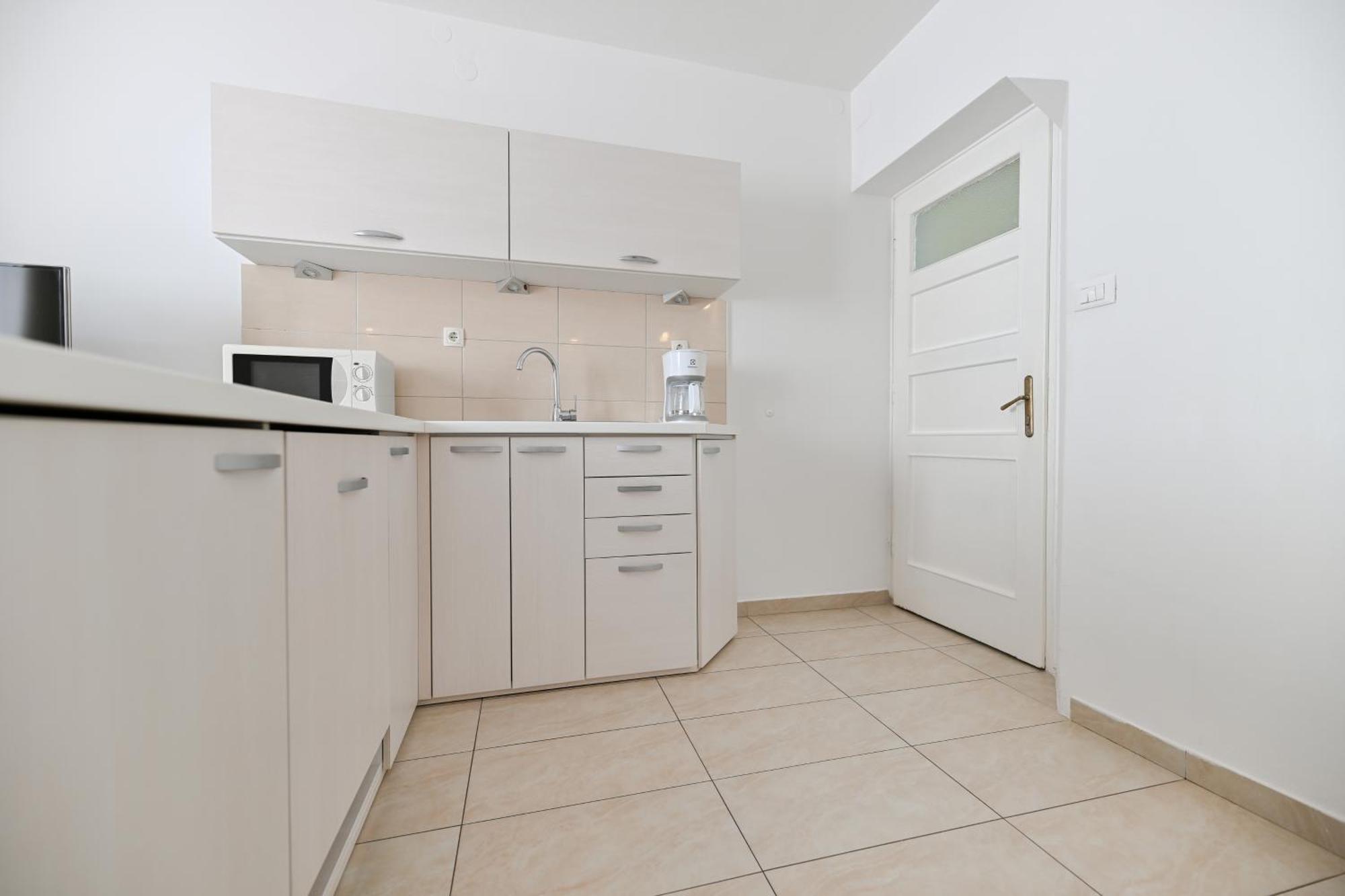 Near Zadar City Center Apartment With Free Parking And Air Condition In Each Room 외부 사진