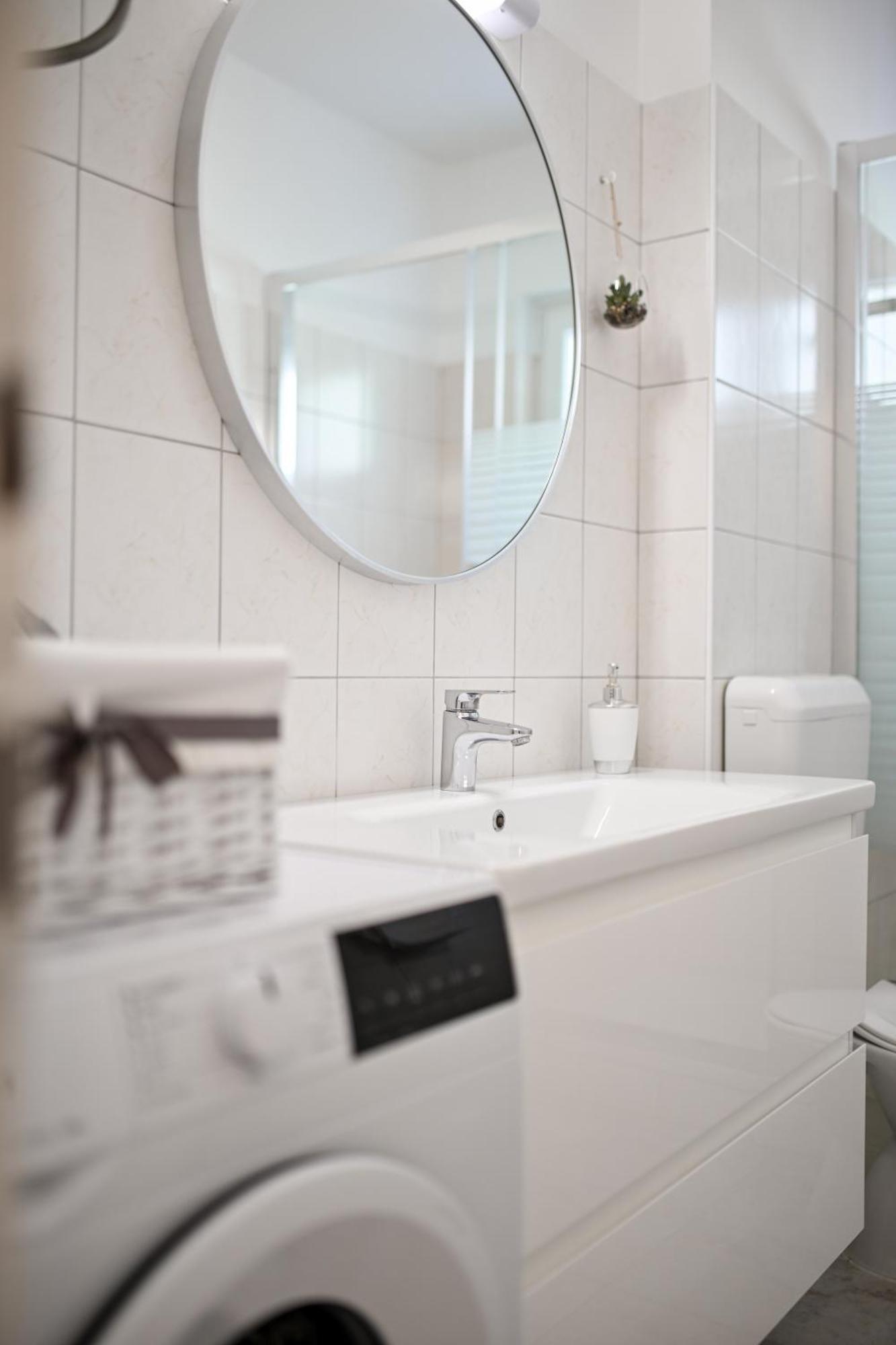 Near Zadar City Center Apartment With Free Parking And Air Condition In Each Room 외부 사진