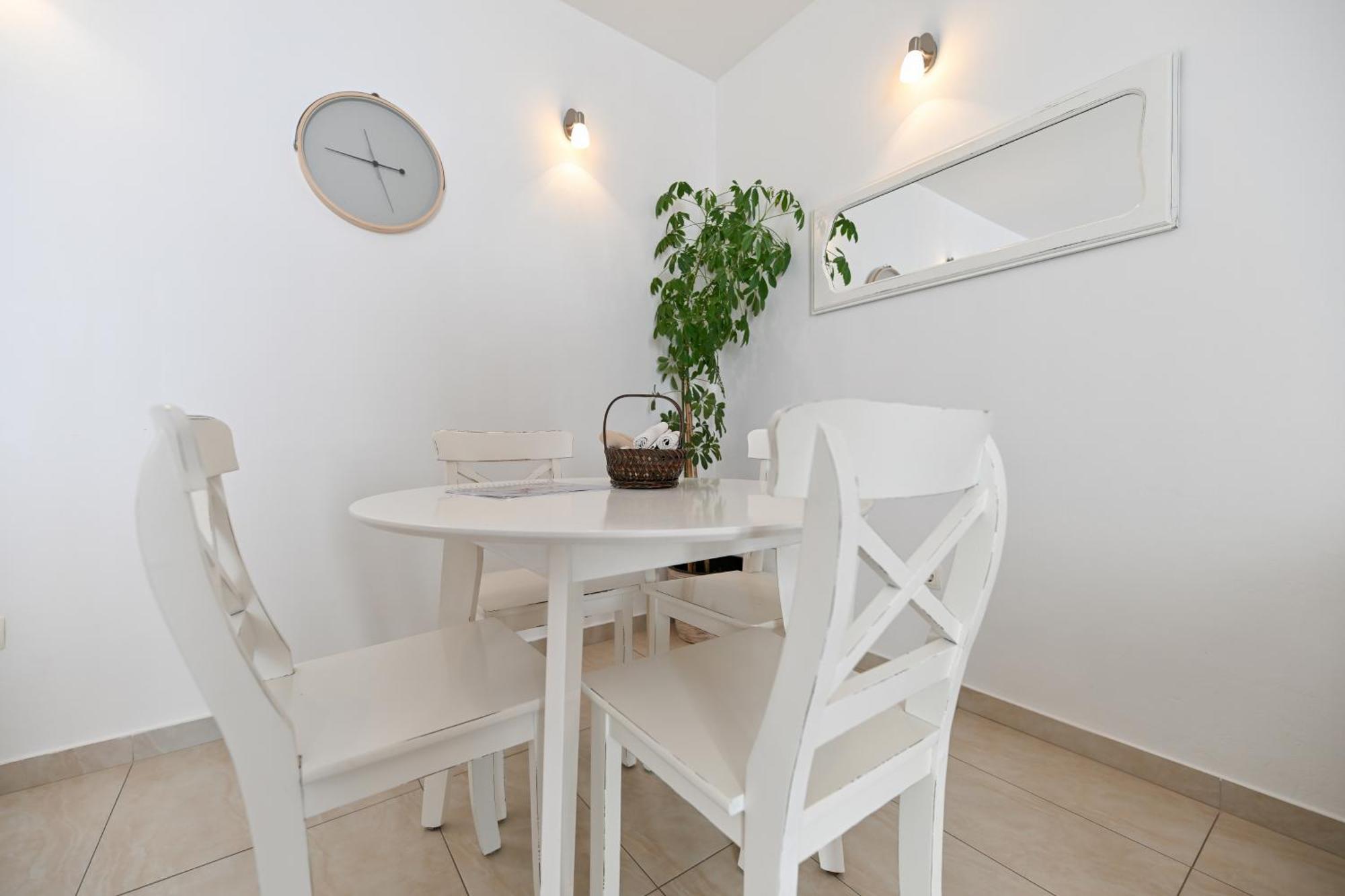 Near Zadar City Center Apartment With Free Parking And Air Condition In Each Room 외부 사진